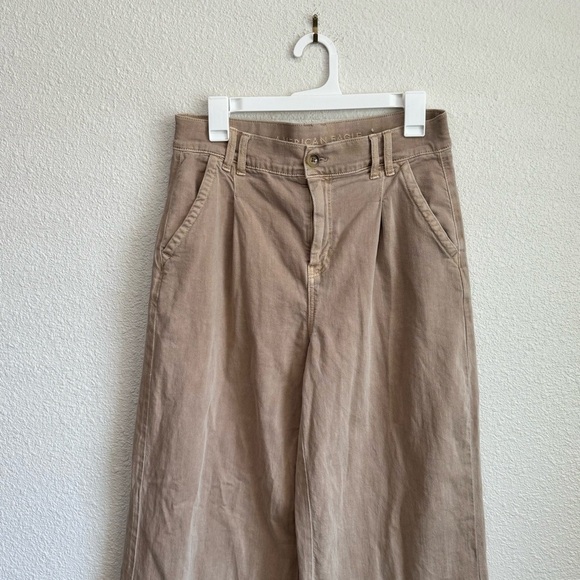 American Eagle Womens Size 8 Short High Rise Wide Leg Flare Jeans Tan Pleaded - Picture 2 of 11